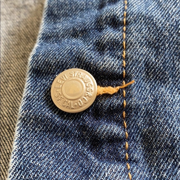 Levi’s - Picture 4 of 7
